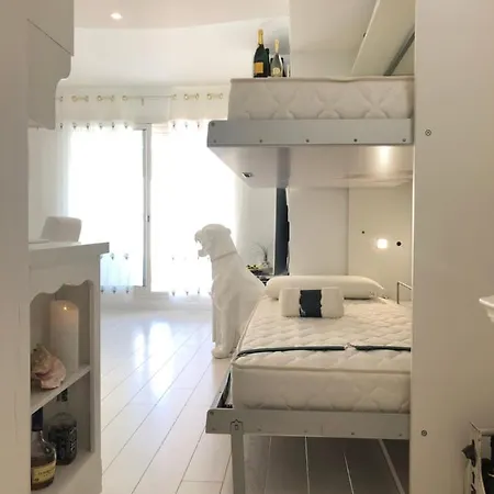 D'este Attico Con Piscina Rooftop شقة *